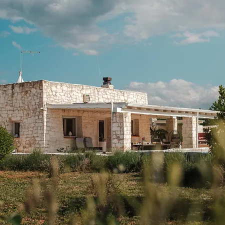 White Stone House 6&1, Emma