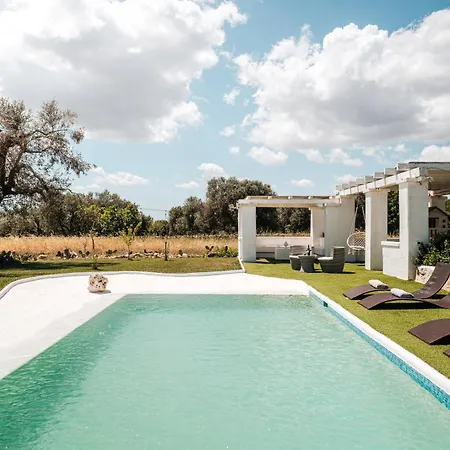 White Stone House 6&1, Emma Villa *