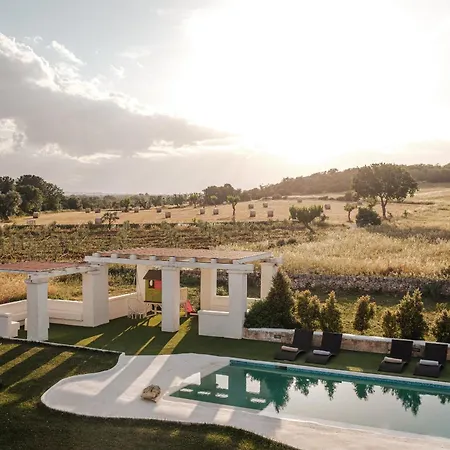 Villa White Stone House 6&1, Emma *