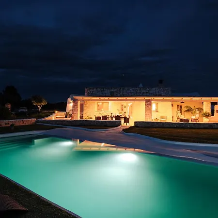 White Stone House 6&1, Emma Villa