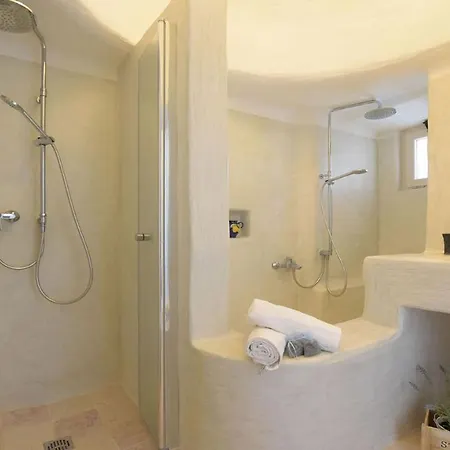 Villa White Stone House 6&1, Emma Ostuni