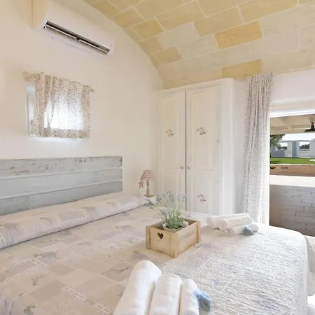 White Stone House 6&1, Emma Villa Ostuni